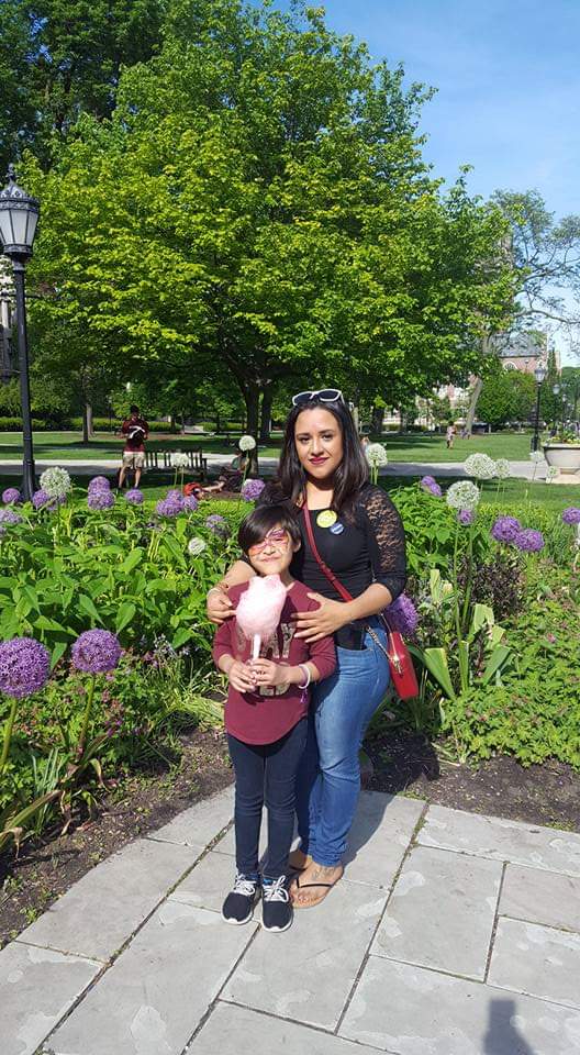 Alejandra and her daughter.